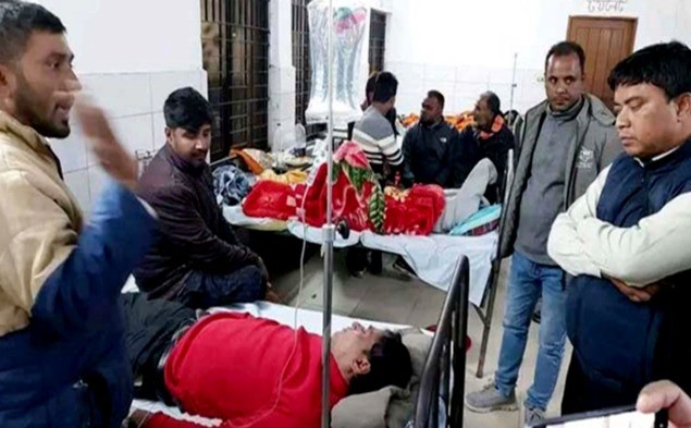 সার সংকটের জেরে কৃষি কর্মকর্তার ওপর হামলা